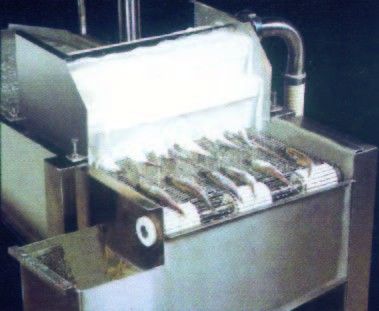Automatic Batter And Crumb Breading Production Line - Put fishes into machine